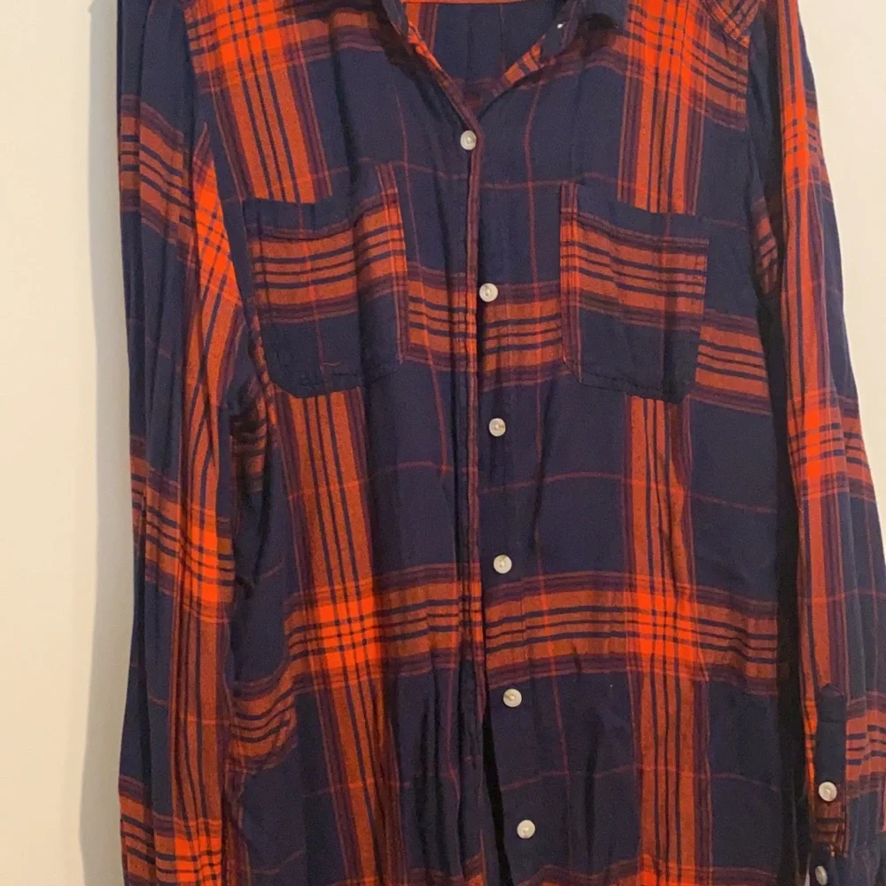 Two xxl flannels - Picture 2 of 2